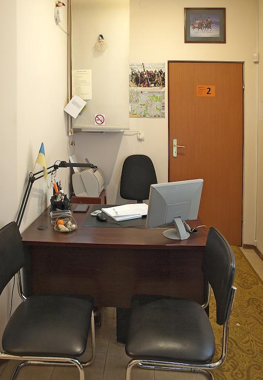 Niko Hostel Lwów Zewnętrze zdjęcie